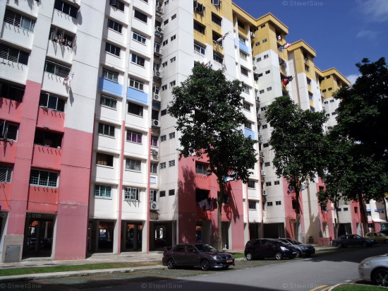 Yishun Street 72 thumbnail photo